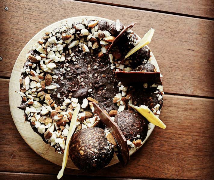 Image of Cave Culture raw vegan snickers cake Image of Cave Culture raw vegan snickers cake