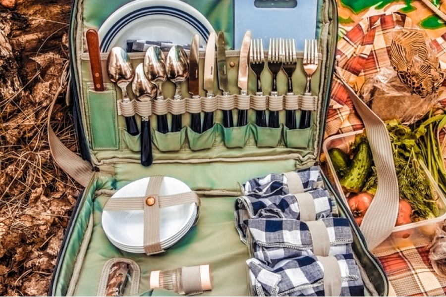 Picnic Basket Picnic basket